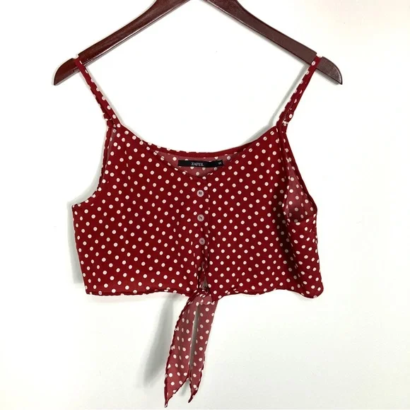 Bundle of 4 Crop Tops- 3 Tanks, 1 Tee- Size Small - Picture 2 of 16